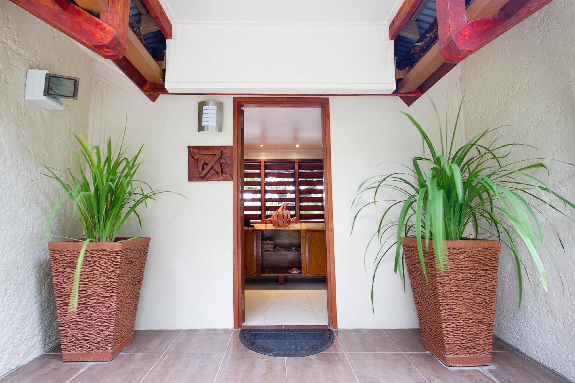 เอรากอร์ ไอส์แลนด์ รีสอร์ต Hotel พอร์ตวิลา ภายนอก รูปภาพ