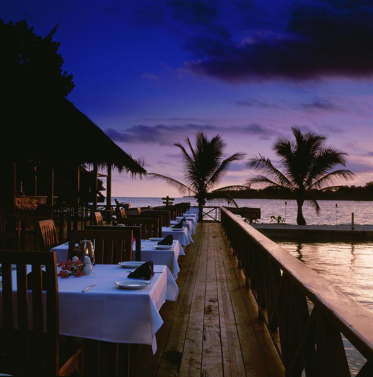 เอรากอร์ ไอส์แลนด์ รีสอร์ต Hotel พอร์ตวิลา ภายนอก รูปภาพ