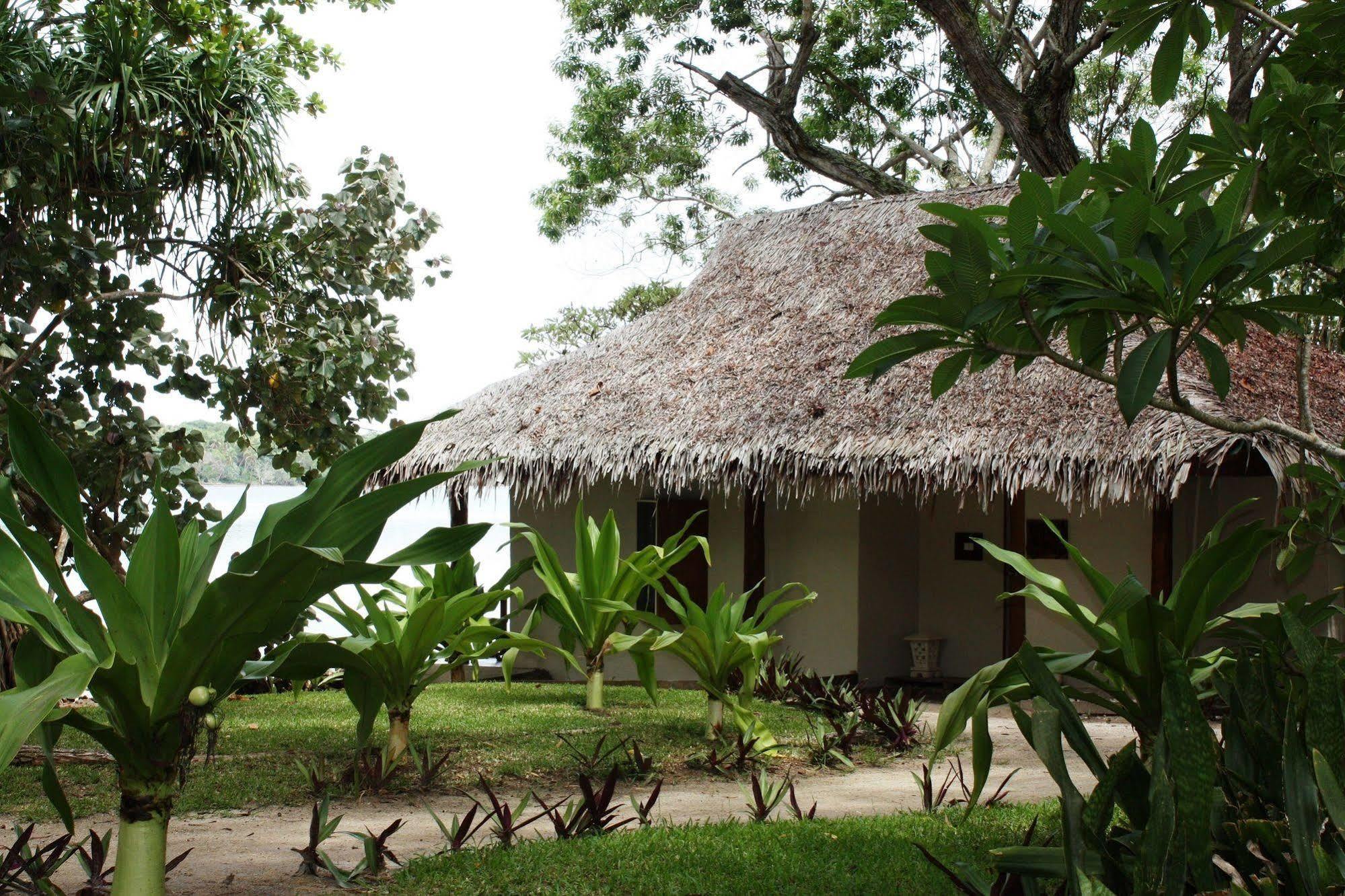 เอรากอร์ ไอส์แลนด์ รีสอร์ต Hotel พอร์ตวิลา ภายนอก รูปภาพ