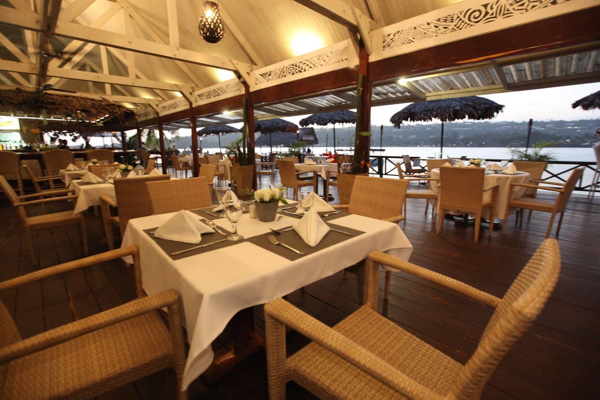 เอรากอร์ ไอส์แลนด์ รีสอร์ต Hotel พอร์ตวิลา ภายนอก รูปภาพ