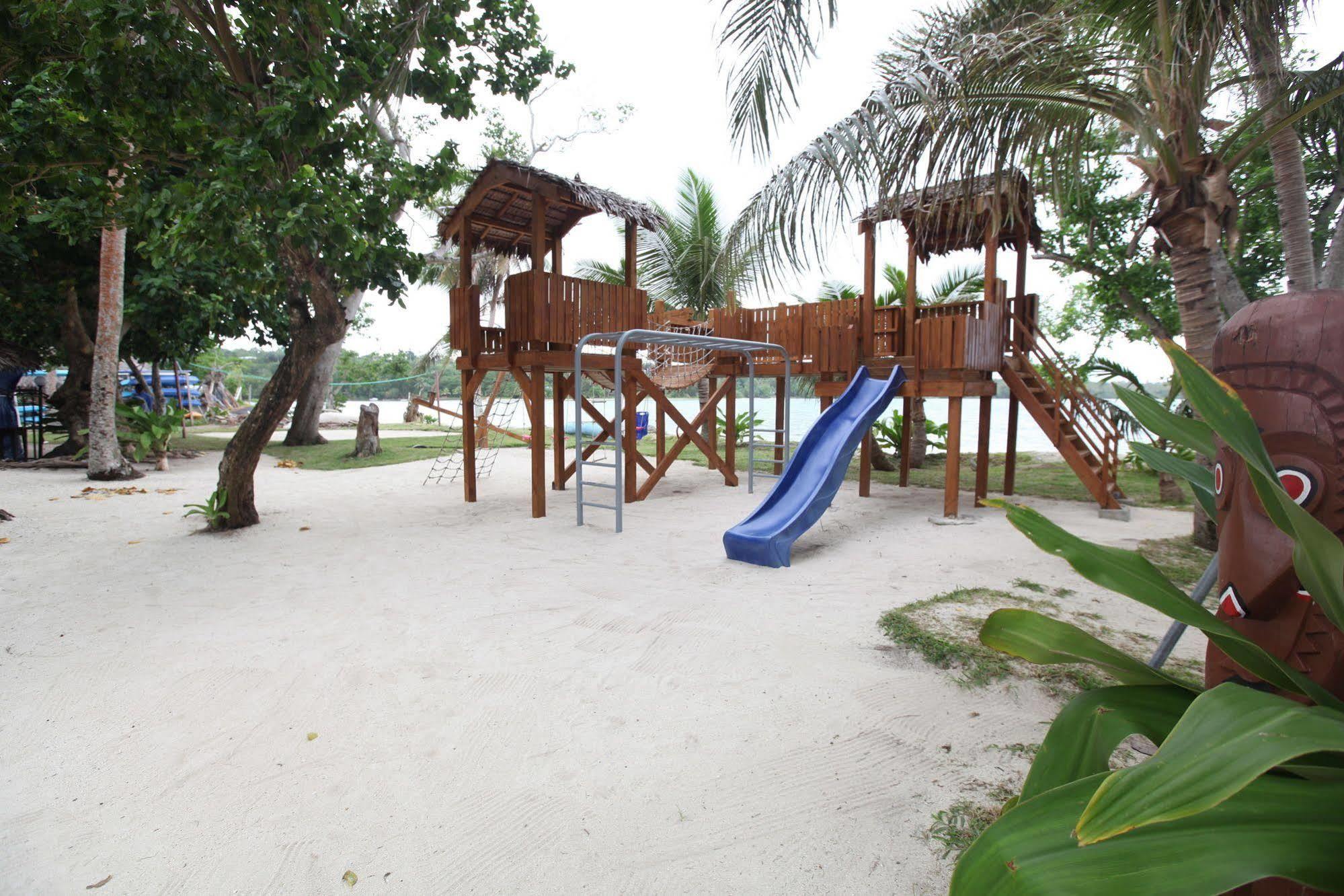 เอรากอร์ ไอส์แลนด์ รีสอร์ต Hotel พอร์ตวิลา ภายนอก รูปภาพ