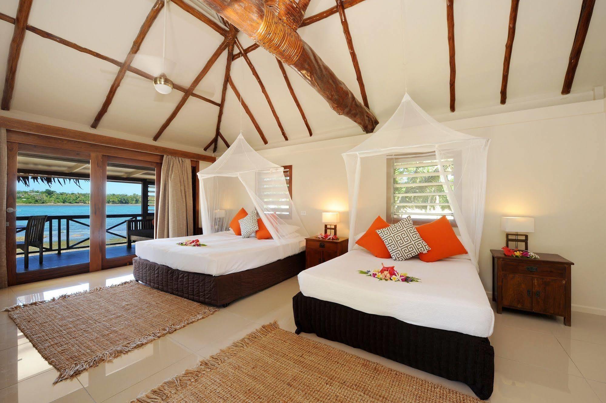 เอรากอร์ ไอส์แลนด์ รีสอร์ต Hotel พอร์ตวิลา ภายนอก รูปภาพ