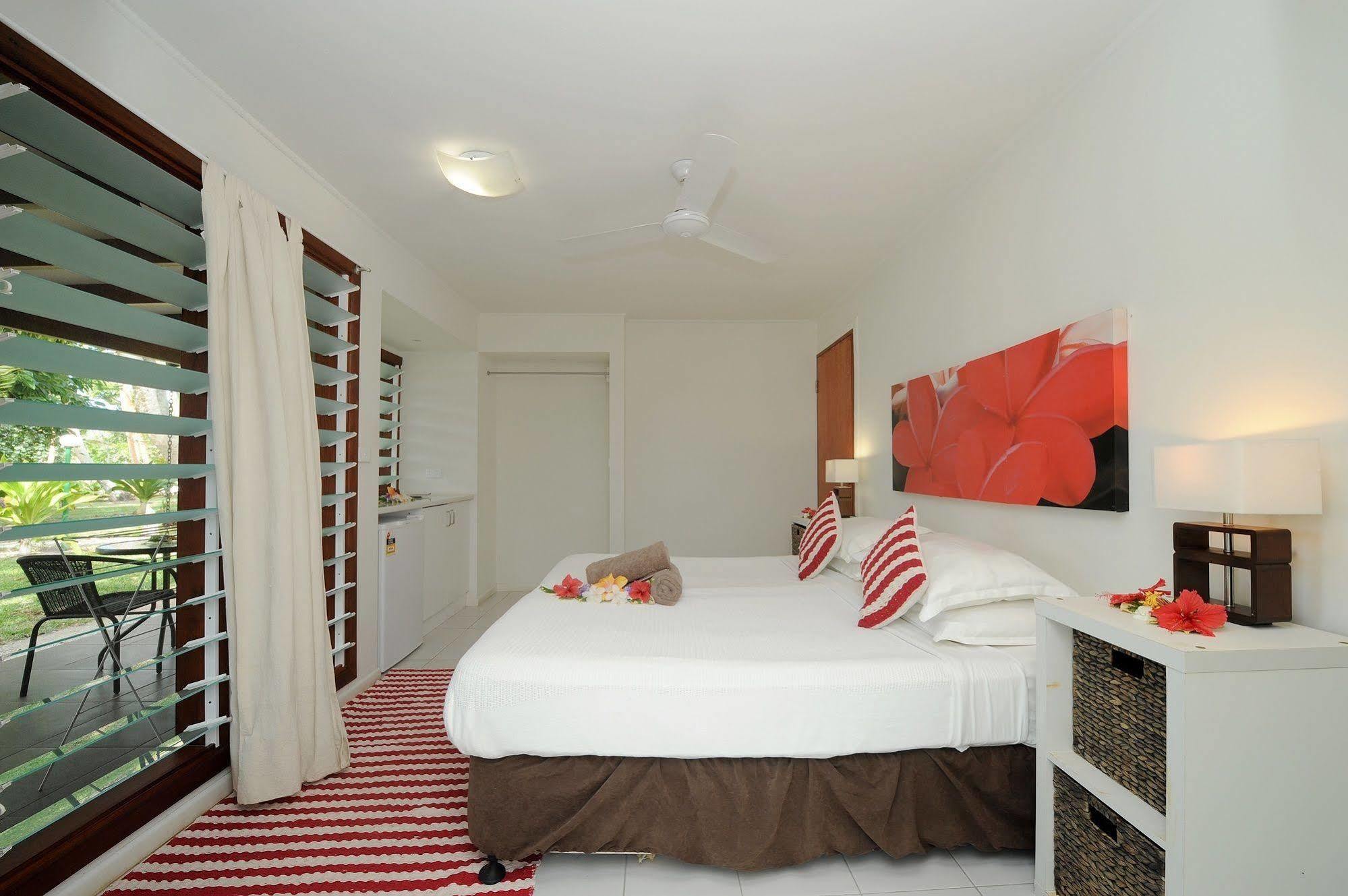 เอรากอร์ ไอส์แลนด์ รีสอร์ต Hotel พอร์ตวิลา ภายนอก รูปภาพ
